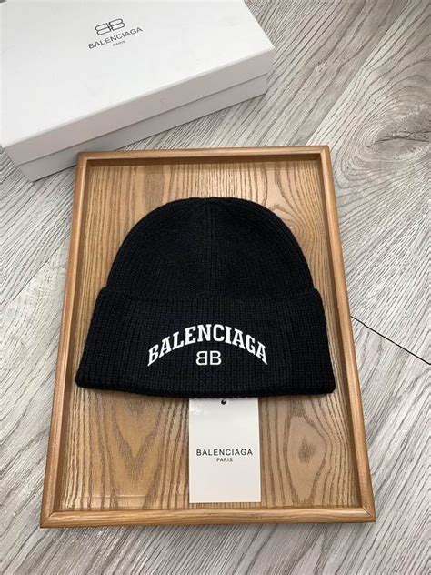 balenciaga hat rep reddit.